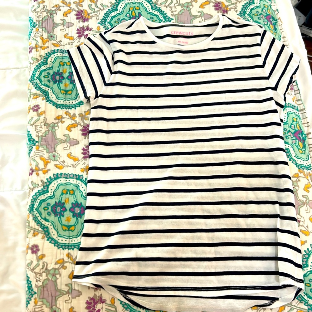 Crew cuts simple tee